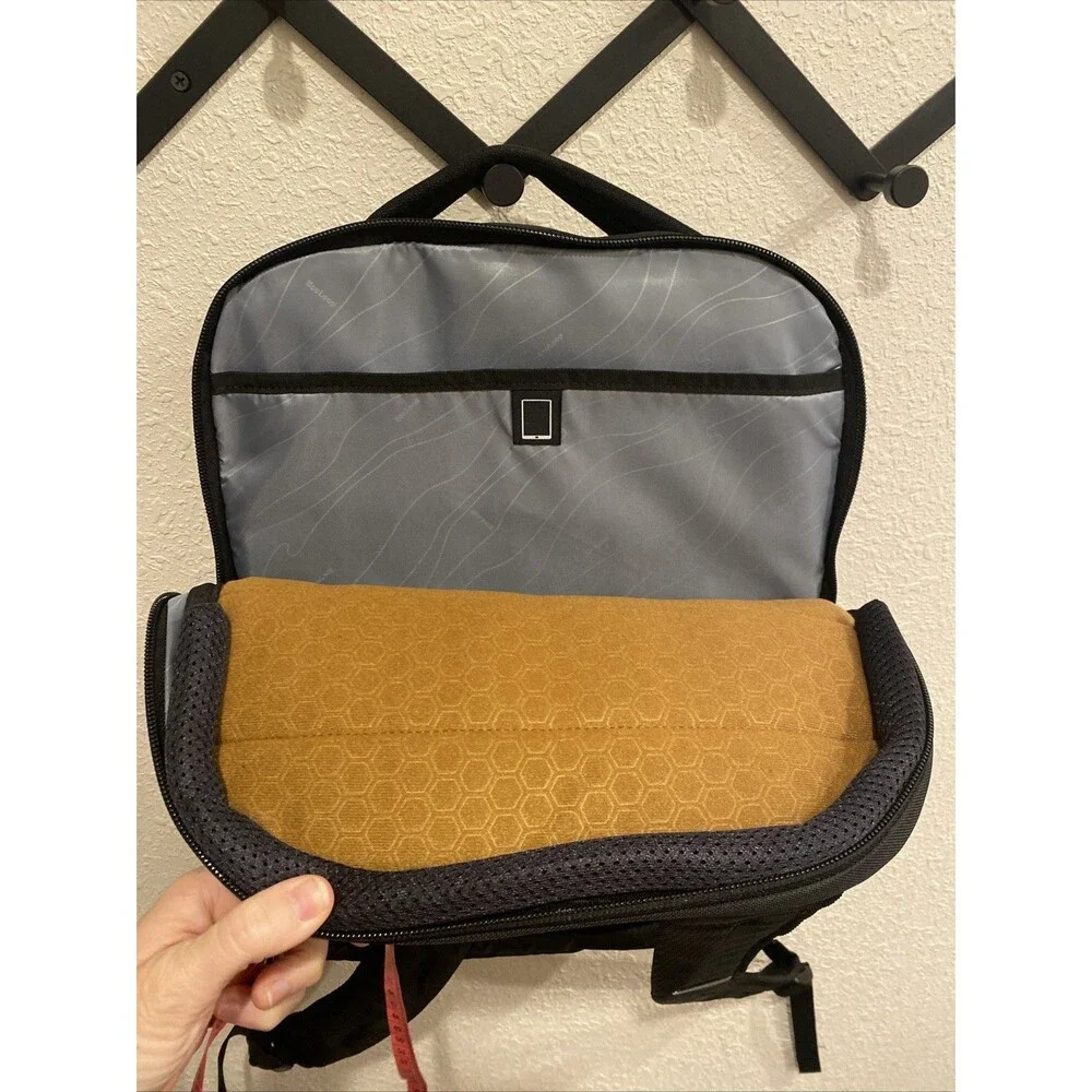 Dell EcoLoop Pro 15  Backpack Black New With Tags